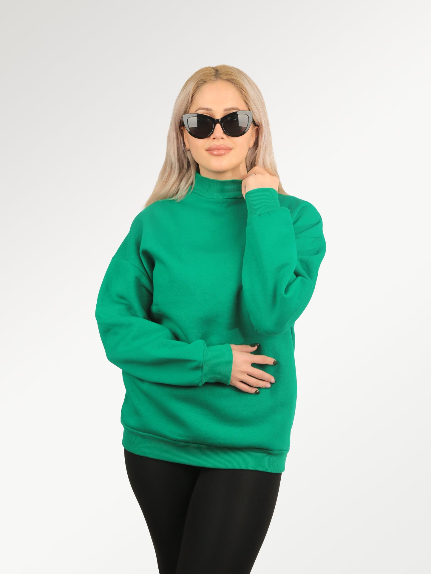 Düz Boğazlı Sweatshirt